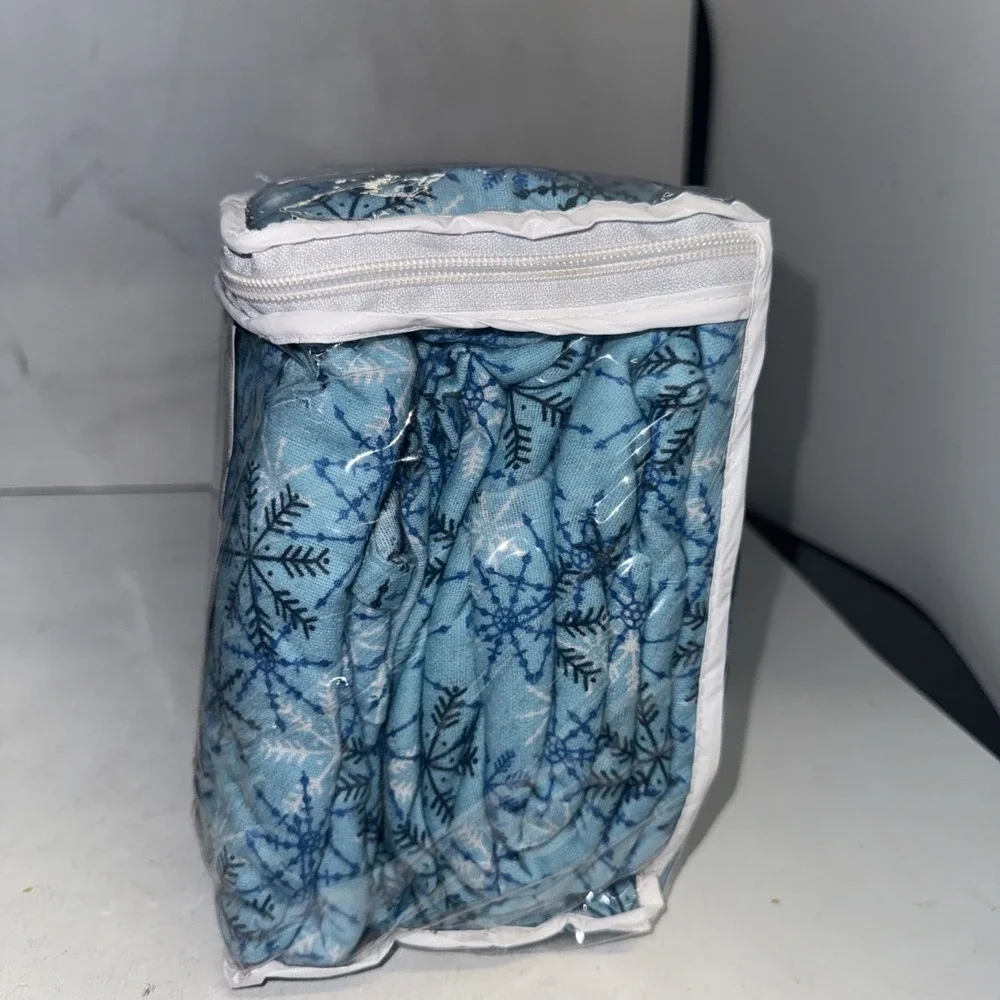 Snow Flakes Full Flannel Sheet Set - Warm & Cozy 100% Cotton